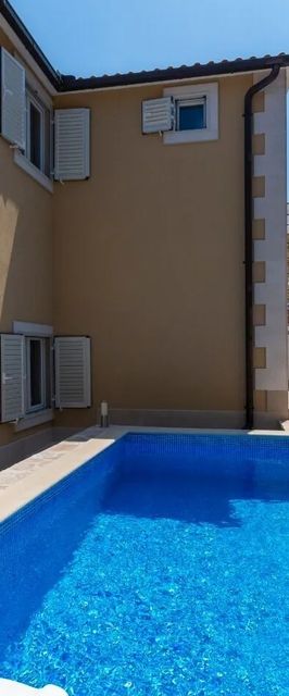 Apartments Dalis Milna