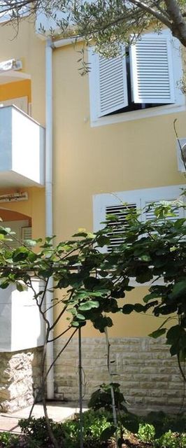 Apartments Sime Novalja