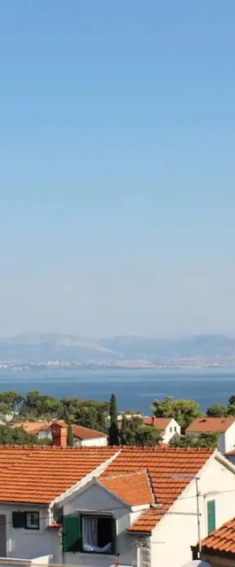 Apartments Lucia Supetar