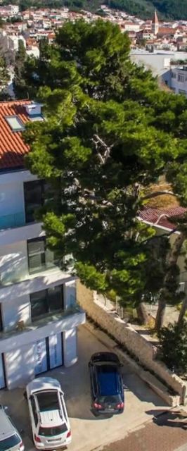 Apartments Maka Makarska