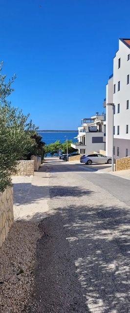 Apartments Mare Family only Mandre