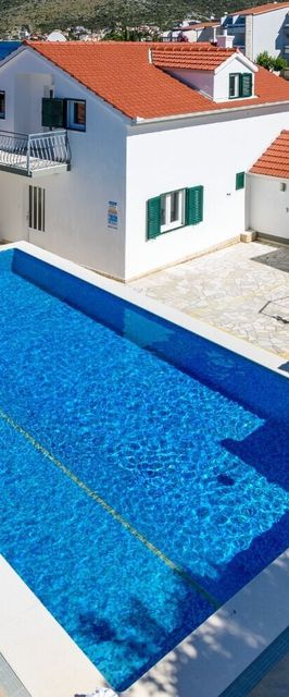 Apartments Modri Dragulj Razanj II