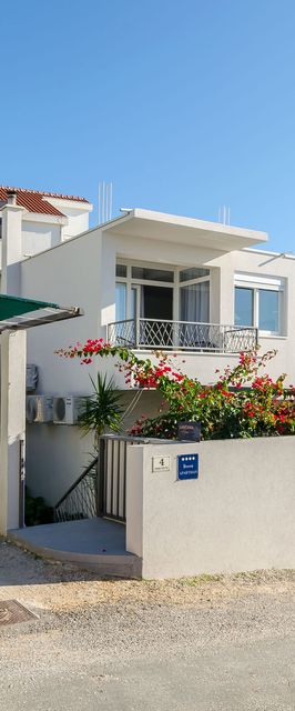 Apartments Lanterna Hvar