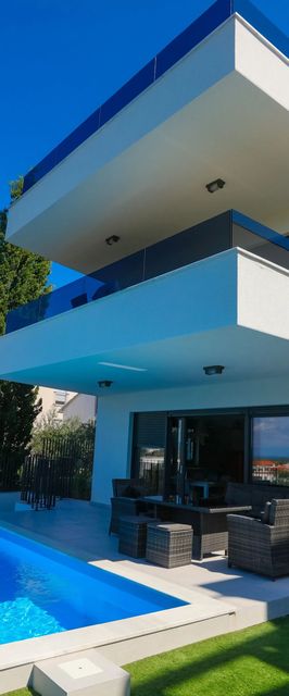 Apartmanok Családok Részére Medencével Murter - 22942