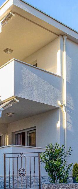 Apartmanok Parkolóhellyel Okrug Gornji, Ciovo - 23151 Okrug Gornji