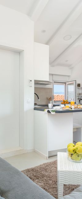 Apartmanok Internet Hozzáféréssel Slatine, Ciovo - 23395 Slatine