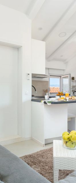 Apartmanok Internet Hozzáféréssel Slatine, Ciovo - 23395 Slatine