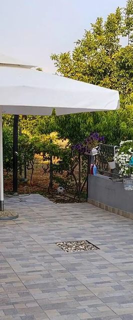 Apartmanok Parkolóhellyel Seget Donji, Trogir - 23533 Seget Donji