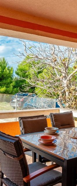 Apartmanok Parkolóhellyel Vir - 23590