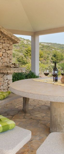 House Slobodna Vinisce