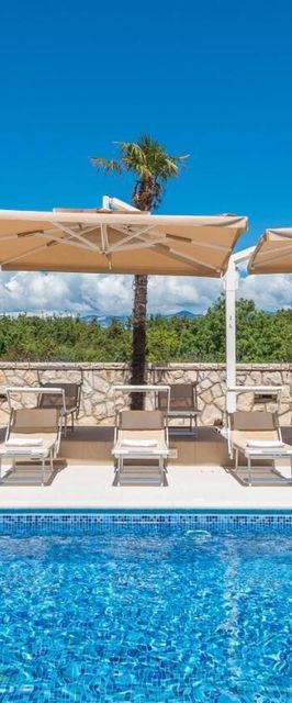 Apartments Tomo Novalja