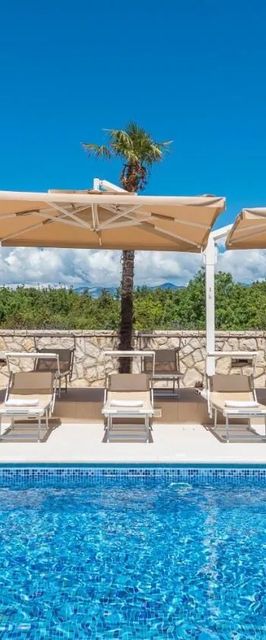 Apartments Tomo Novalja