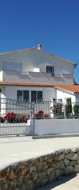 Apartments Let Sukosan