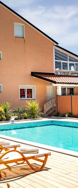 Apartments Spomenka Palit