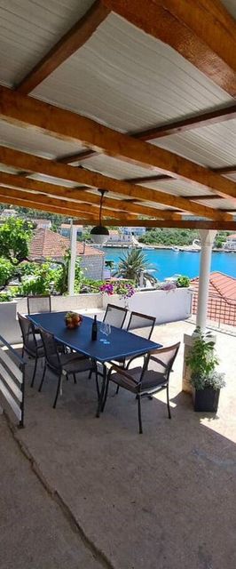 Apartment Sunny Lumbarda