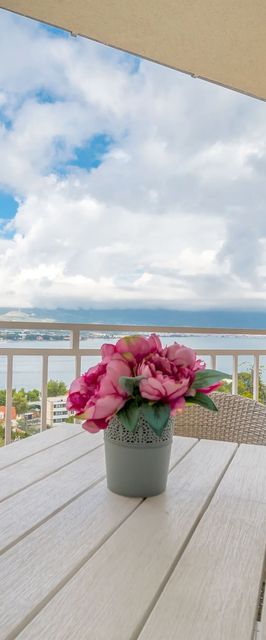 Apartment The View Arbanija