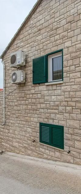 Apartment Tonci Postira