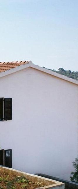 Apartments Mari Karbuni