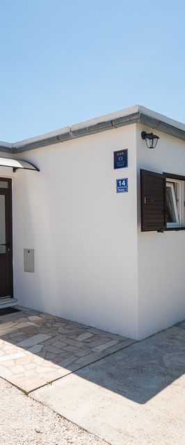 House Mirna Rogoznica