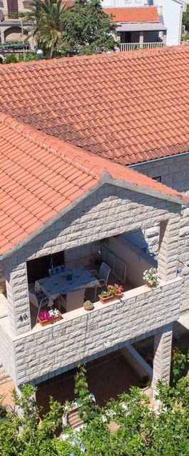 Apartment Zora Supetar