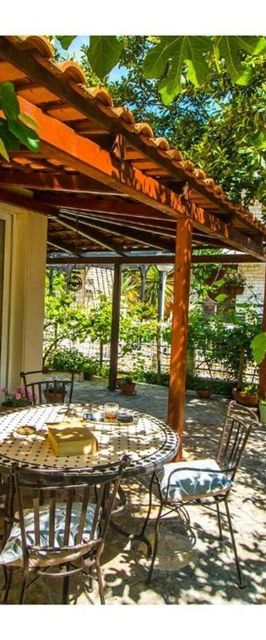 Apartment Mana Split