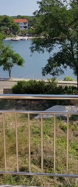 Apartment Zvone Veli Rat