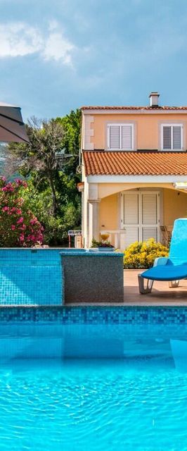 House Mare Kastel Novi