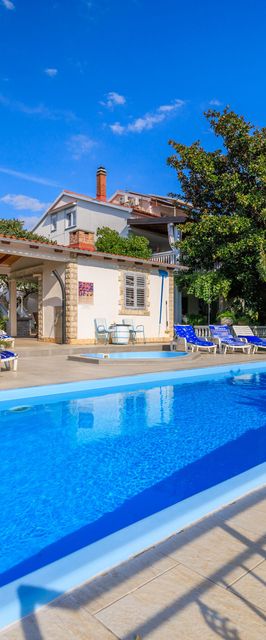 Apartments Ankica Kampor