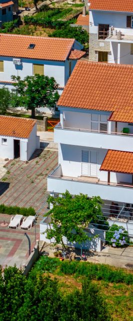 Apartments Mlađo Privlaka