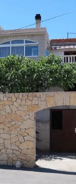 Apartments Brti Supetar