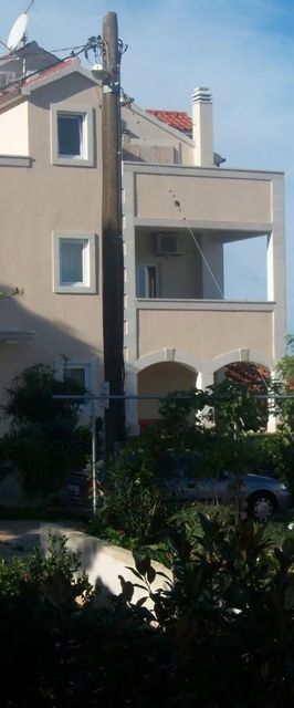 Apartment Orange Postira