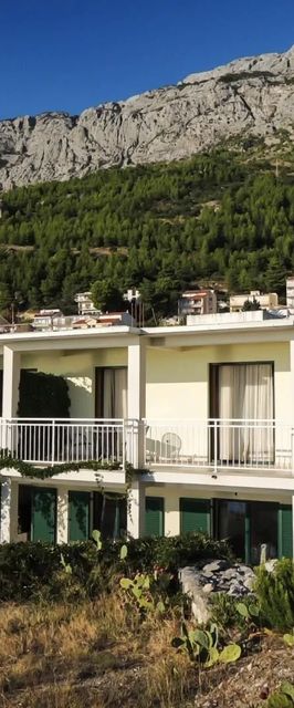 Apartments Lada Baska Voda