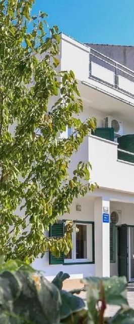 Apartments Slavko with terrace Kastel Stari