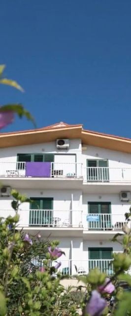 Apartments Gloria Gradac