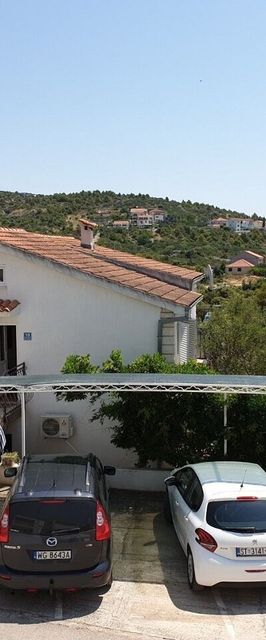 Apartments Nina Seget Vranjica