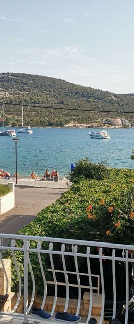 Apartments Srđan Vinisce