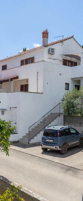 Apartments Soni Postira