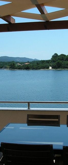 Apartments Ivo Veli Rat