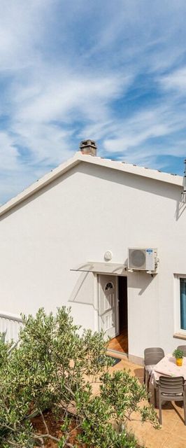 Apartments Juri Vrbnik