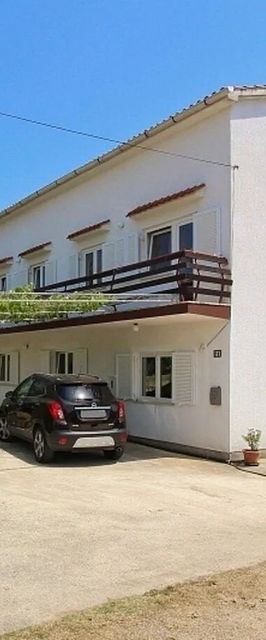 Apartment Nika Silo II