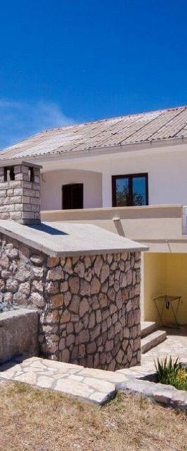 Apartments Mario Razanac