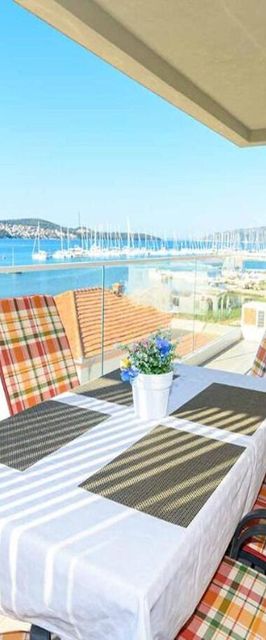 Apartment Iva Seget Donji