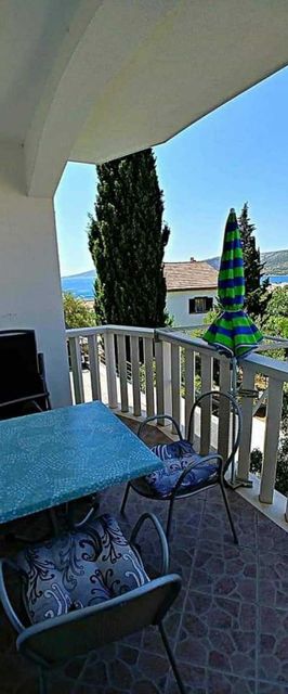 Apartment Katy Seget Vranjica