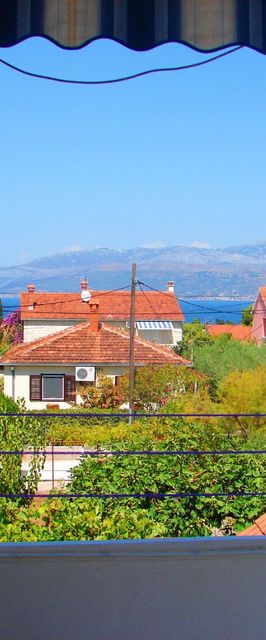 Apartment Slavica Supetar