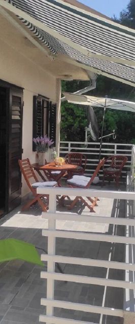 Apartment Jase Beachfront Zaboric