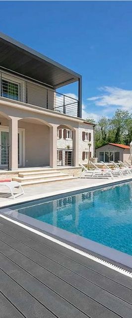 Villa Casa Denis s bazenom, saunom i whirlpoolom Kastelir