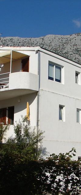 Apartments Vrtina Igrane