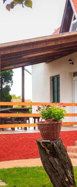 Piros Ponty Vendégház Poroszló