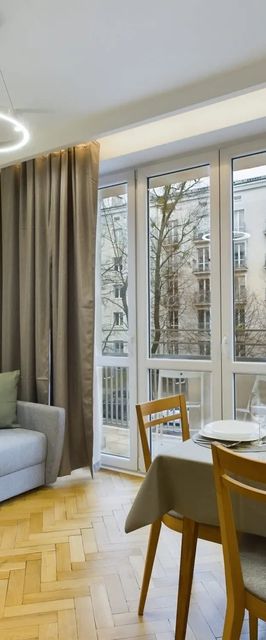 Lewartowskiego 4 | Urocze Studio | Wi-Fi