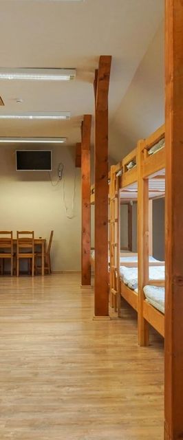 Erdei Óvoda és Iskola Komlóska